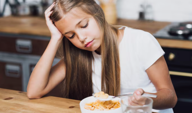 Yemek yemeyen çocuklar için 3 adımda çözüm: Uzmanı anlatıyor